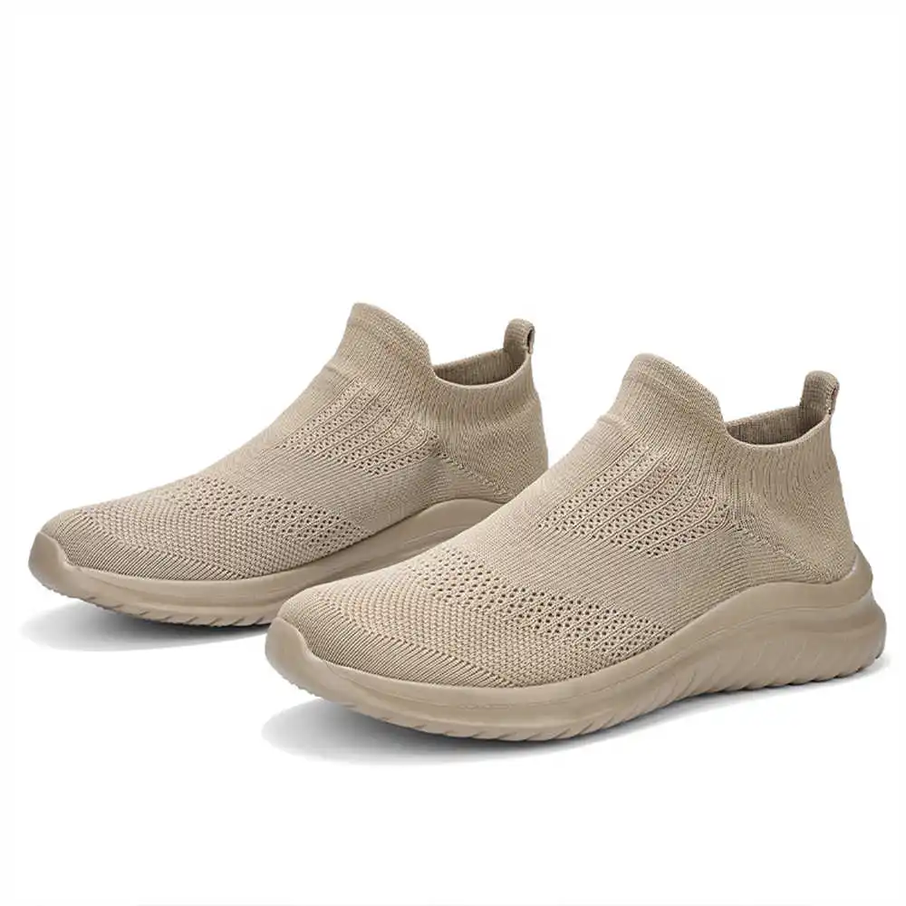 Beige Zachte Nieuwe Nieuwighei - Yellow Streetwear Brand recensie en prijs